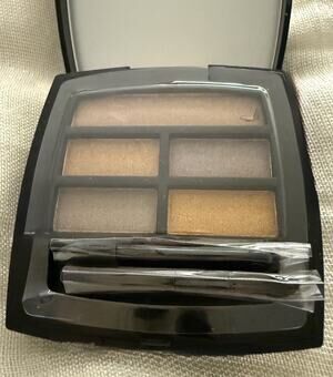 CHANEL Les Beiges Healthy Glow Natural Eyeshadow Palette Deep 4.5g NIB